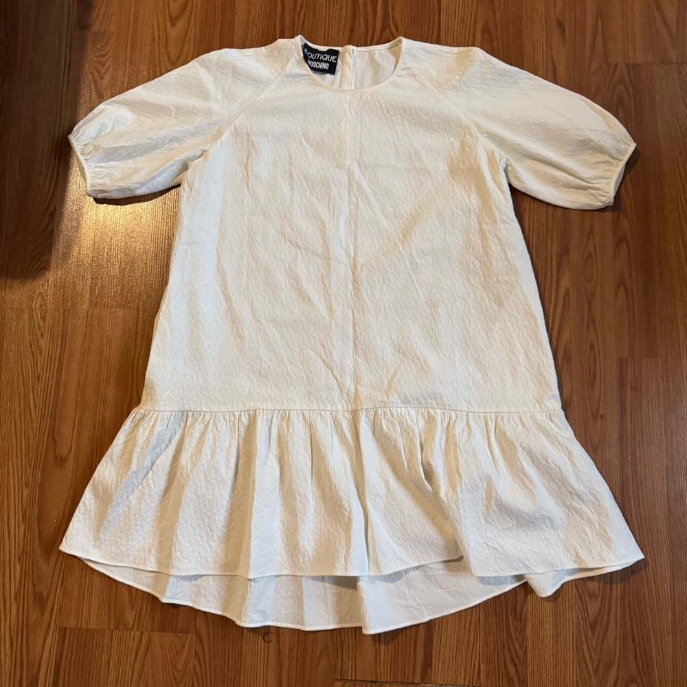 Moschino‎ Boutique White Ruffled Hem Shirt Short Sleeve Dress Preppy Designer